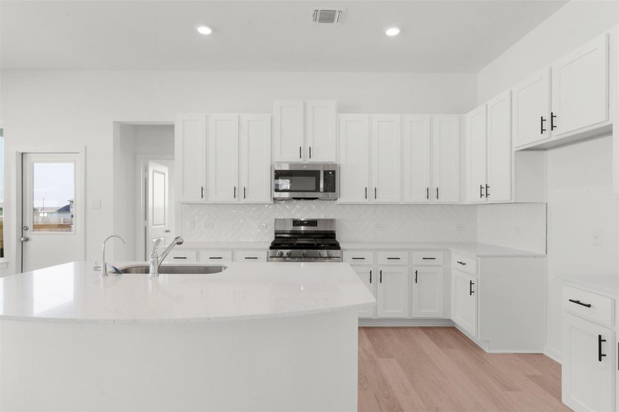 REPRESENTATIVE OF FLOOR PLAN ONLY