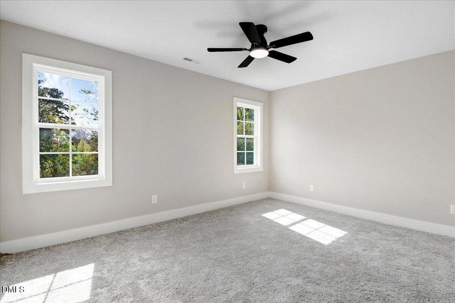 42-303 E James St-42