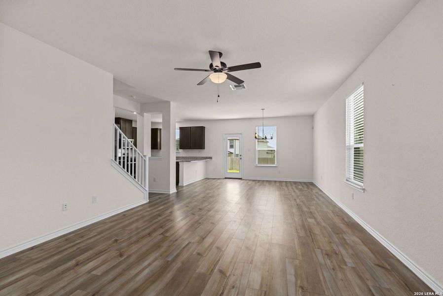 Spacious, unfurnished interior of a new home in Parklands, Schertz (Image 34).