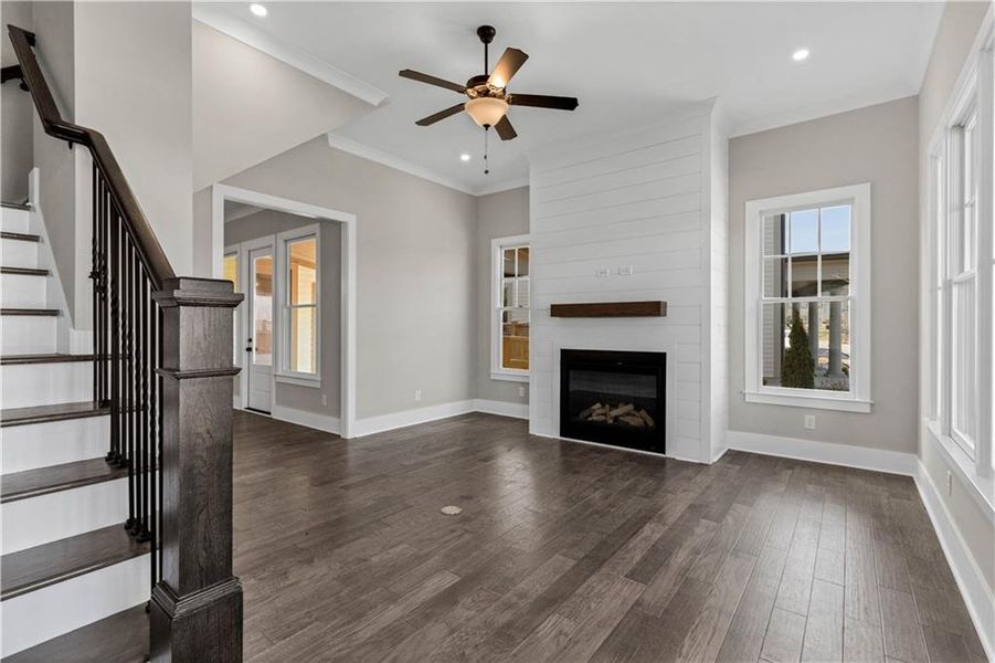 Spacious, unfurnished interior of a new home in Eastmore, Conyers (Image 24).