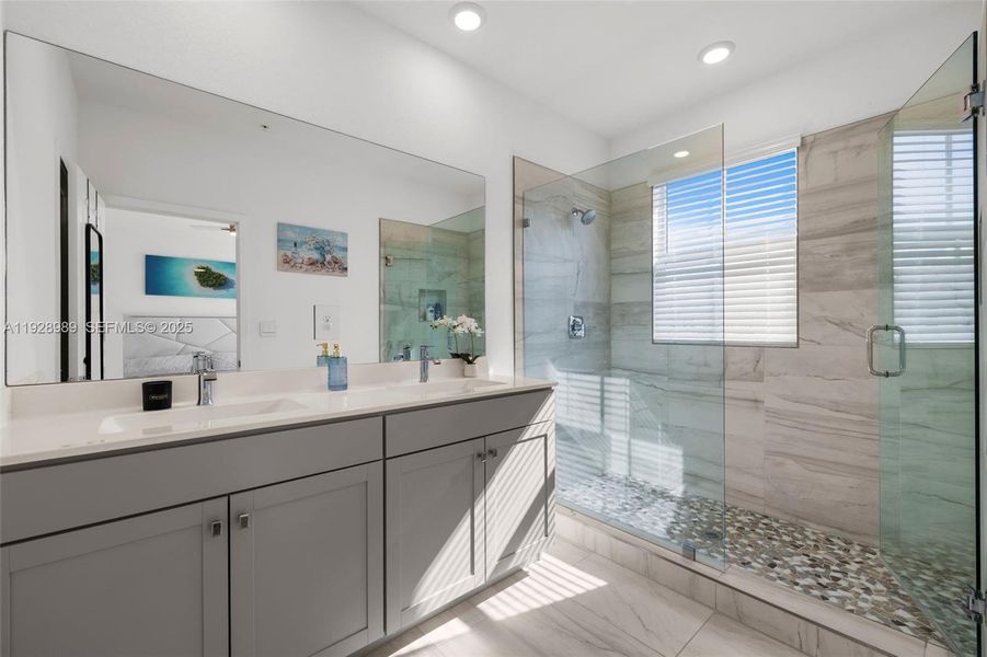 Furnished interior view inside a new home in , Pembroke Pines (Image 32). Furnished interior view inside a new home in , Pembroke Pines (Image 32).