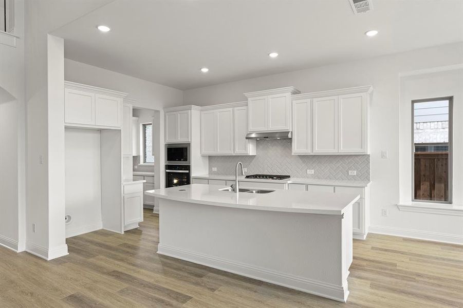 10. 520 Carlow - Kitchen (2) 10. 520 Carlow - Kitchen (2)