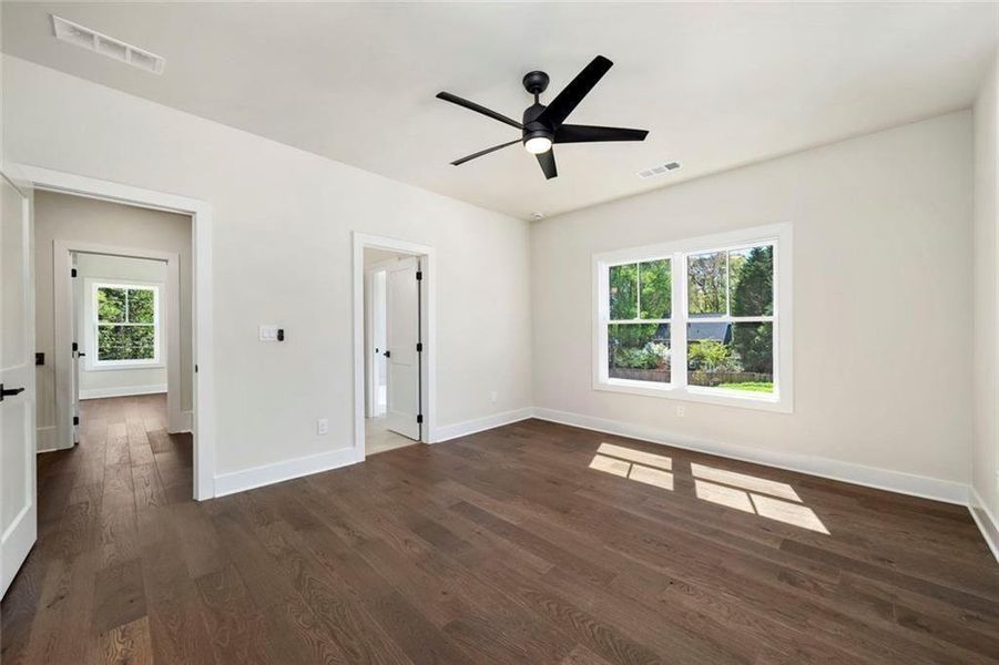 Spacious, unfurnished interior of a new home in , Decatur (Image 98).