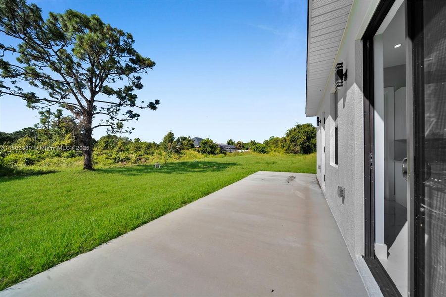 Exterior details and patio area of a home in , Lehigh Acres (Image 19).