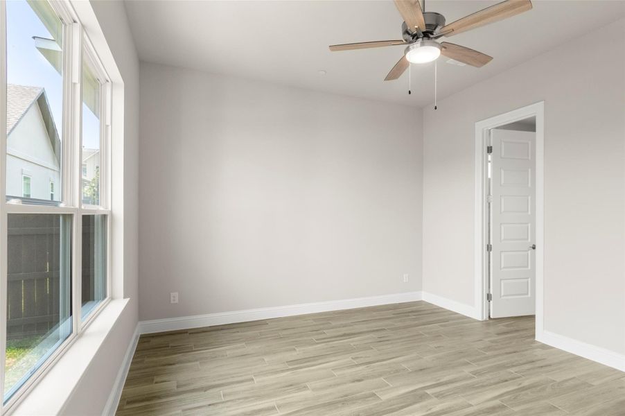 Spacious, unfurnished interior of a new home in Cross Creek, Cedar Park (Image 26).