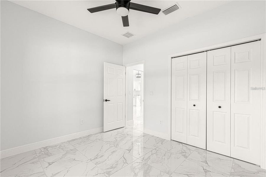 Spacious, unfurnished interior of a new home in , Summerfield (Image 22).