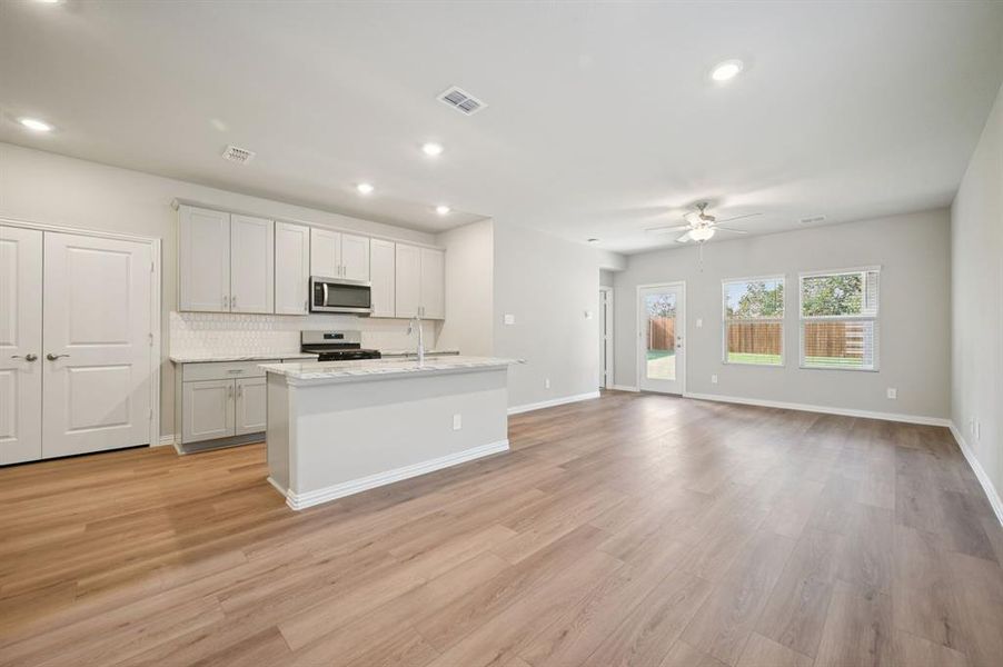 Photo is not of the actual home, but is an inspirational photo of builder’s model home and may depict options, furnishings, and/or decorator features that are not included.