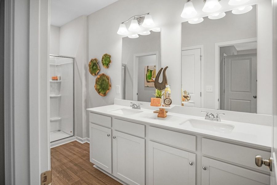 The Sonoma - Owner's Bath