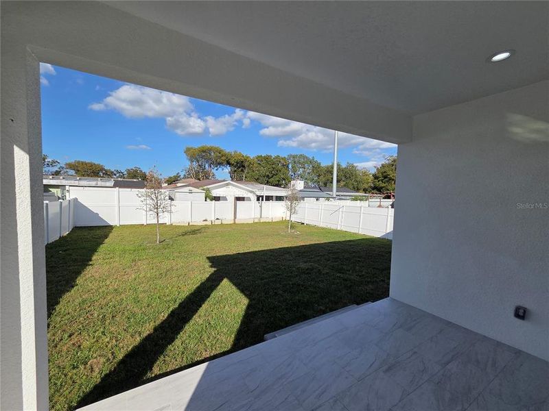 Exterior details and patio area of a home in , Tampa (Image 3).