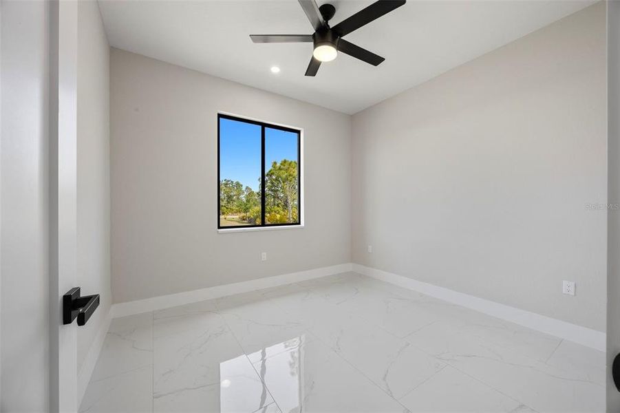 Spacious, unfurnished interior of a new home in , Placida (Image 27).