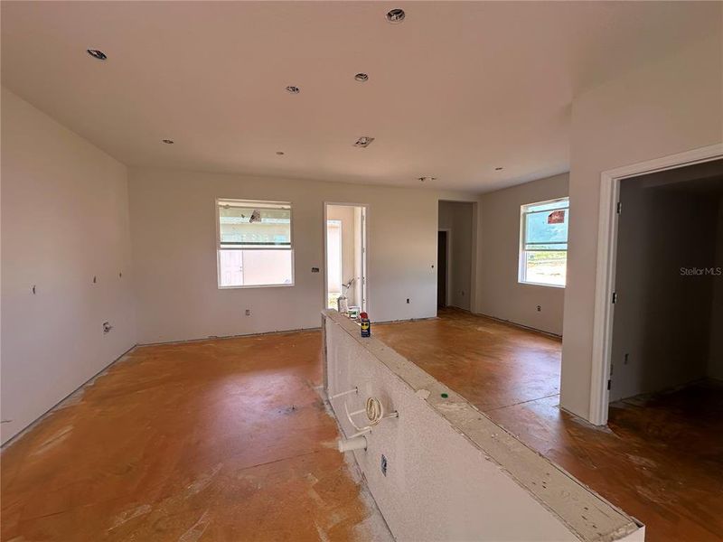 Spacious, unfurnished interior of a new home in Lake Star at Ovation, Winter Garden (Image 33).