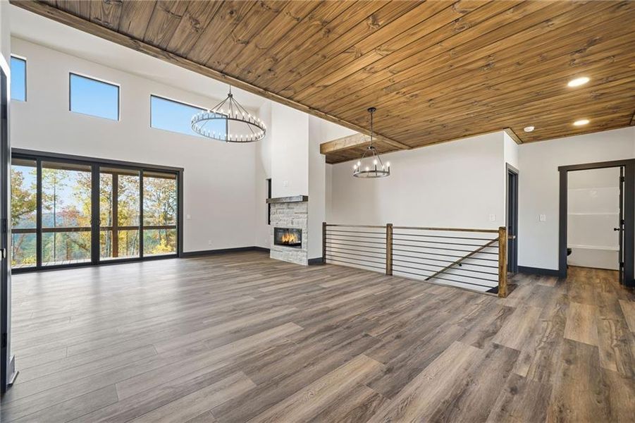 Spacious, unfurnished interior of a new home in , Jasper (Image 15).