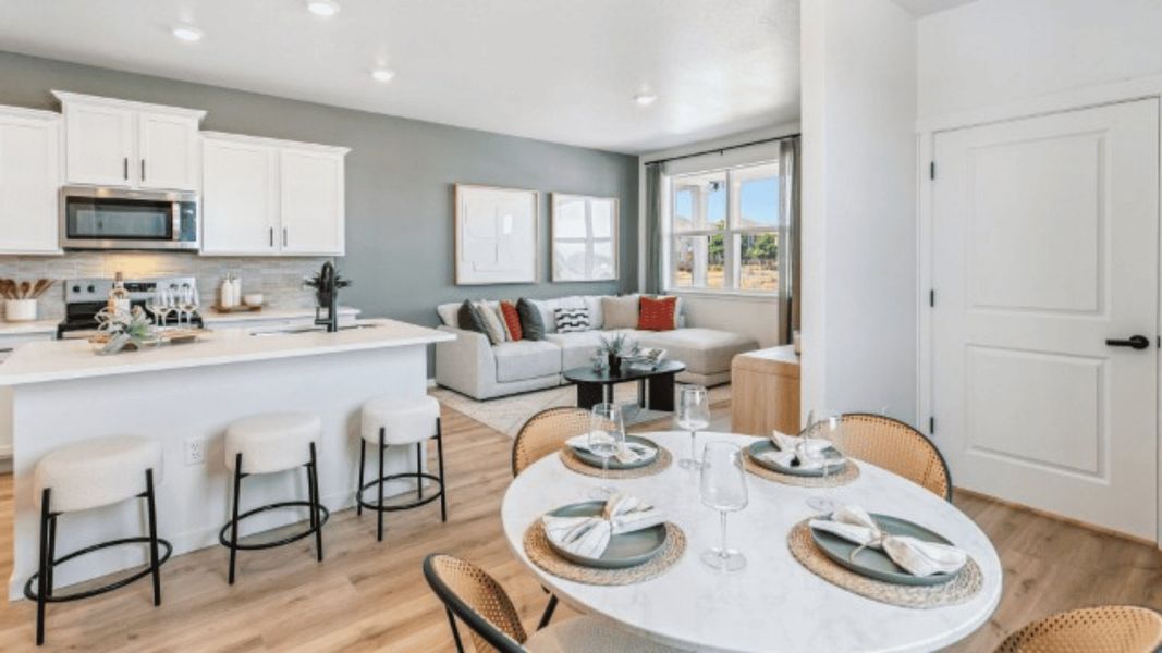 Furnished interior view inside a new home in Settlers Crossing, Commerce City (Image 10).