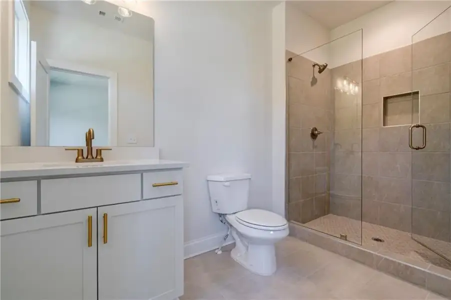 Furnished interior view inside a new home in , Atlanta (Image 41).
