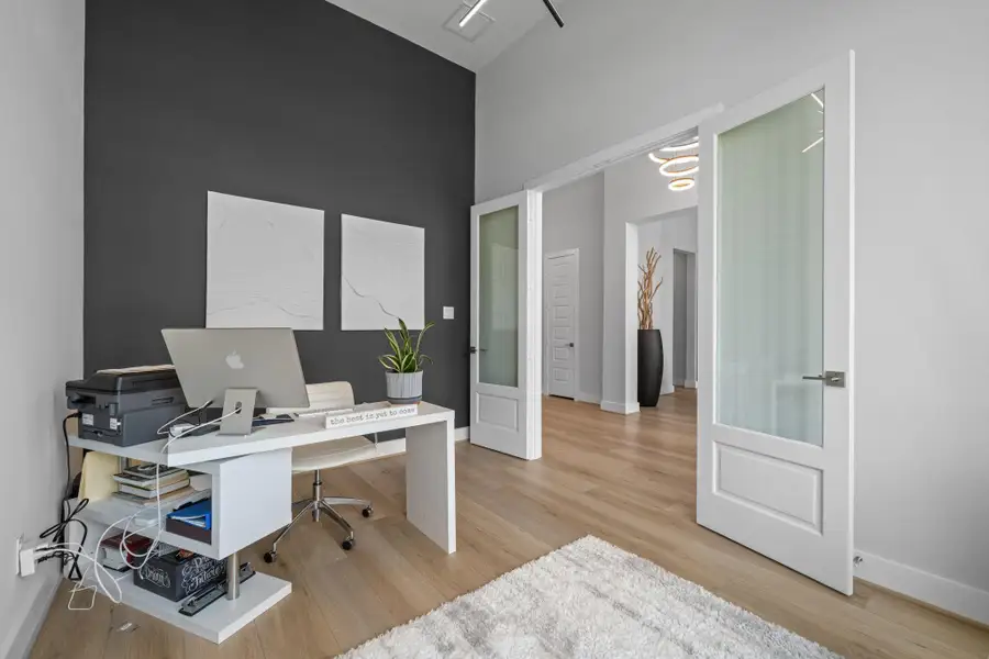 Study/ Office with French Doors