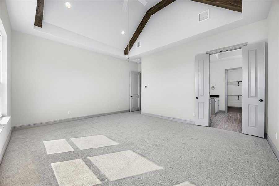 Spacious, unfurnished interior of a new home in Waterfall Ranch - 1 Acre Lots, Waxahachie (Image 21). Spacious, unfurnished interior of a new home in Waterfall Ranch - 1 Acre Lots, Waxahachie (Image 21).