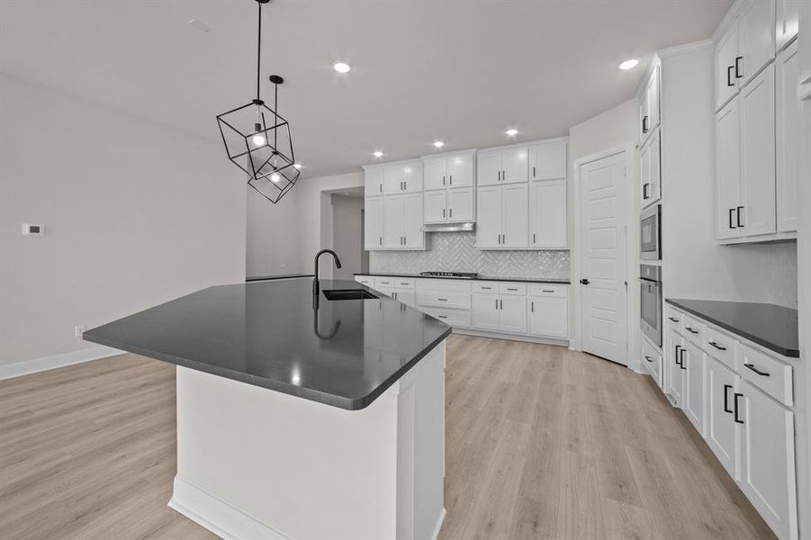 Furnished interior view inside a new home in Walsh Classic, Aledo (Image 11). Furnished interior view inside a new home in Walsh Classic, Aledo (Image 11).