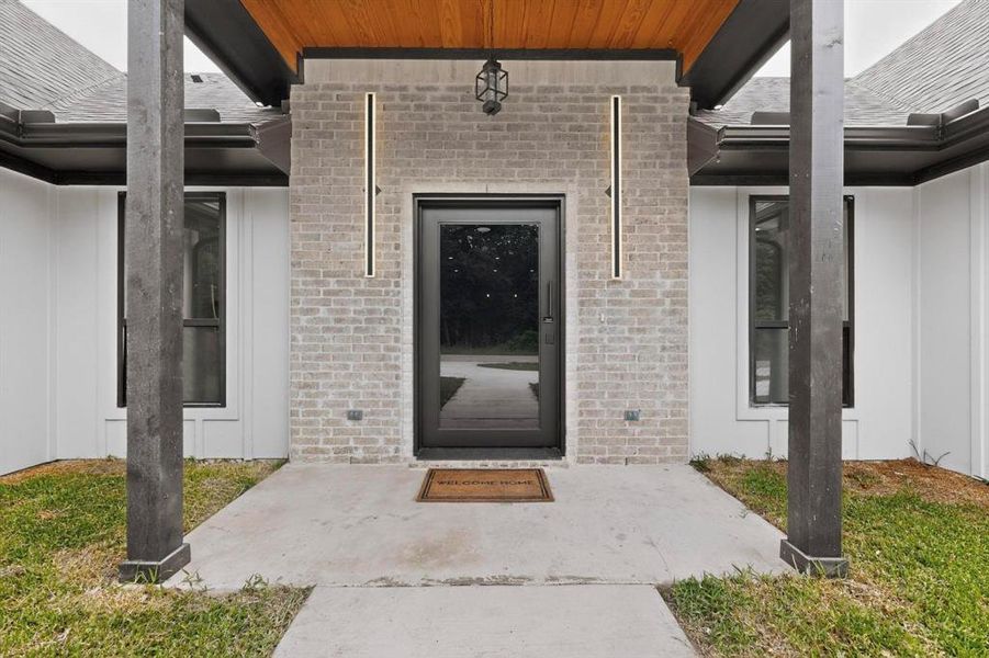 Exterior details and patio area of a home in , Tool (Image 3).