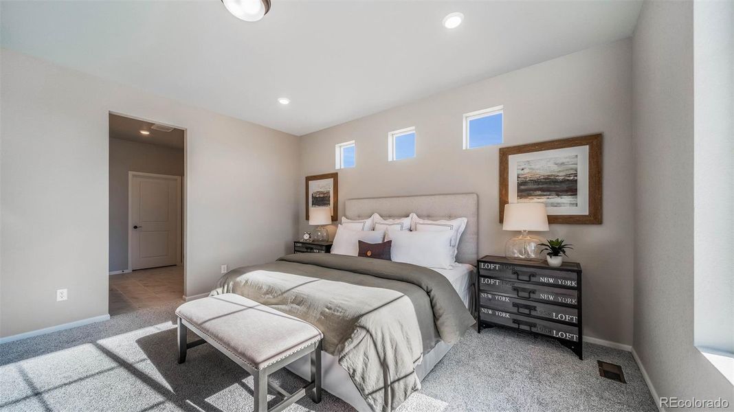 Furnished interior view inside a new home in , Aurora (Image 25).