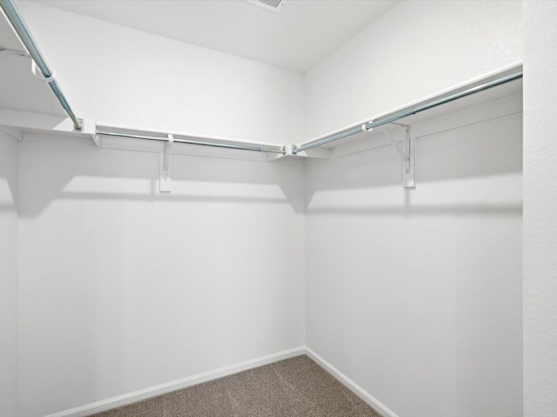 Spacious, unfurnished interior of a new home in Three Hills, Morrison (Image 7).