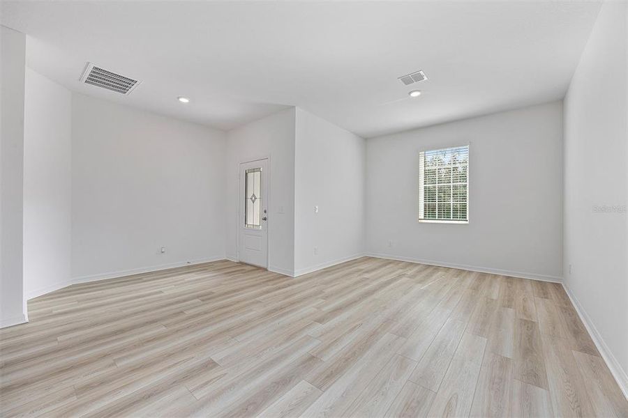Spacious, unfurnished interior of a new home in Poinciana, Poinciana (Image 18). Spacious, unfurnished interior of a new home in Poinciana, Poinciana (Image 18).