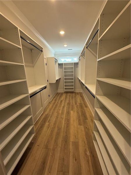 Spacious, unfurnished interior of a new home in , Hoschton (Image 7).