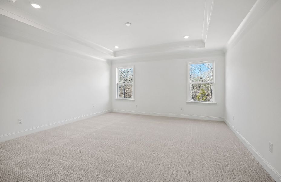 Spacious, unfurnished interior of a new home in Forest Creek, Waxhaw (Image 30).