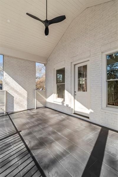 Image 79 of a home in .