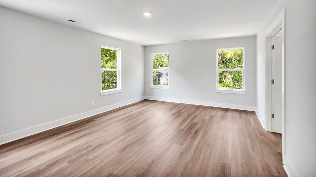 Spacious, unfurnished interior of a new home in Merchant Point, Jacksonville (Image 27). Spacious, unfurnished interior of a new home in Merchant Point, Jacksonville (Image 27).
