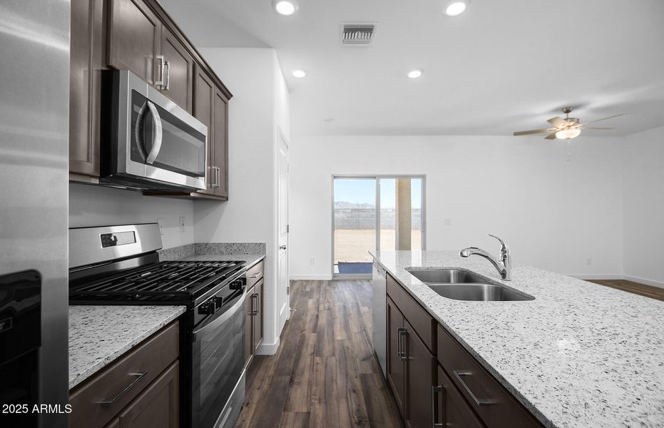 Southwest_Ash_A_R_005 Southwest_Ash_A_R_005