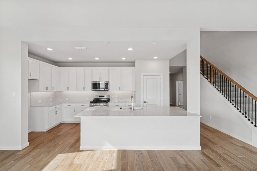 Furnished interior view inside a new home in Beacon Point at Lago Mar 50’ Homesites, Texas City (Image 8).