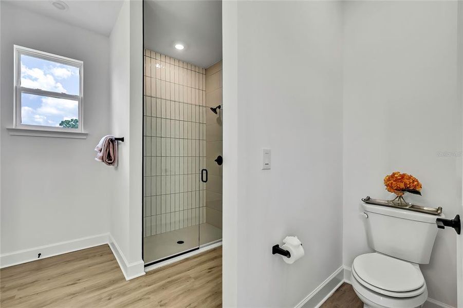 Furnished interior view inside a new home in , Spring Hill (Image 13).