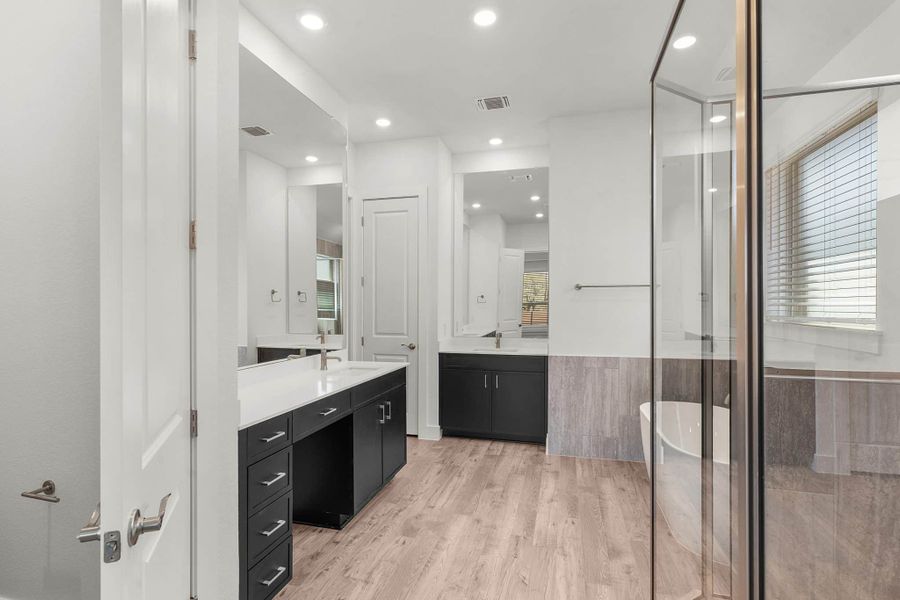 Furnished interior view inside a new home in Broken Oak, Georgetown (Image 6). Furnished interior view inside a new home in Broken Oak, Georgetown (Image 6).