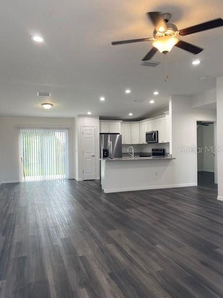 Spacious, unfurnished interior of a new home in , Ocklawaha (Image 28).