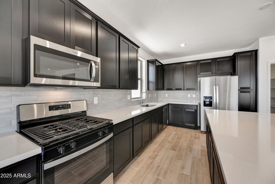 09-Kitchen 09-Kitchen