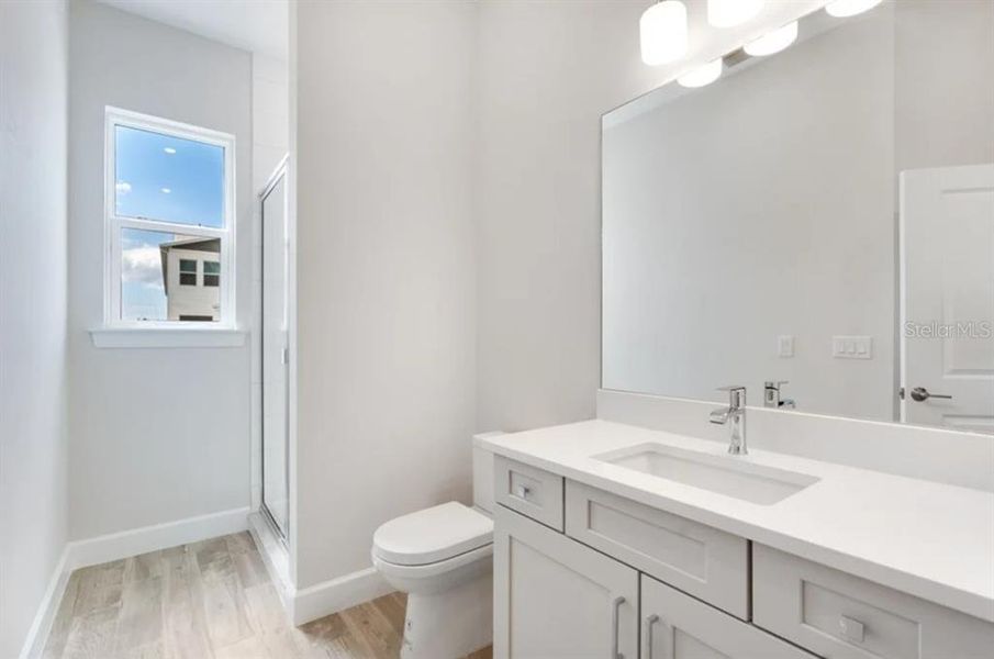 Furnished interior view inside a new home in Seahaven, Punta Gorda (Image 9).