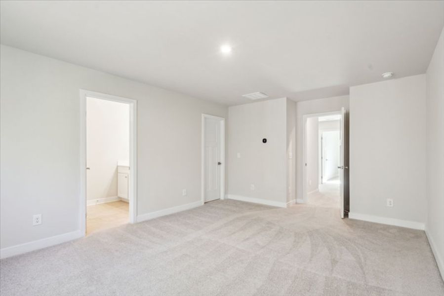 Spacious, unfurnished interior of a new home in Crescent Cove, Summerville (Image 14). Spacious, unfurnished interior of a new home in Crescent Cove, Summerville (Image 14).