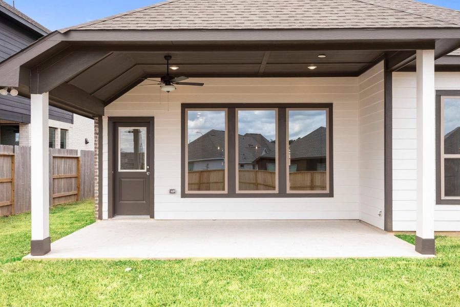 Exterior details and patio area of a home in Escondido, Magnolia (Image 3).