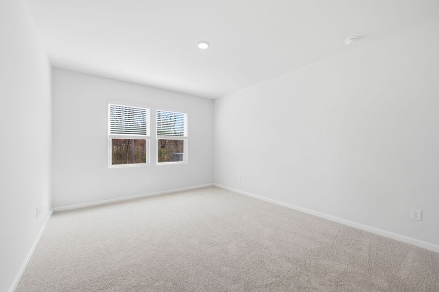 Spacious, unfurnished interior of a new home in Grand Arbor, Blythewood (Image 33).