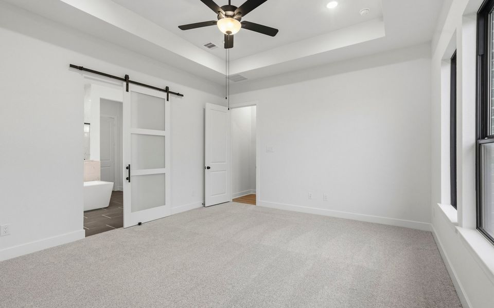 Spacious, unfurnished interior of a new home in Elyson, Katy (Image 14).