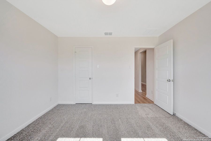 Spacious, unfurnished interior of a new home in Greenspoint Heights, Seguin (Image 41). Spacious, unfurnished interior of a new home in Greenspoint Heights, Seguin (Image 41).