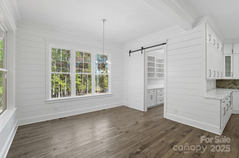 Spacious, unfurnished interior of a new home in , York (Image 17).