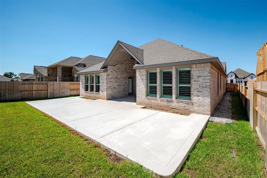 Front exterior of a home in the Mandola Farms  community, located in Richmond, TX (Image 8).