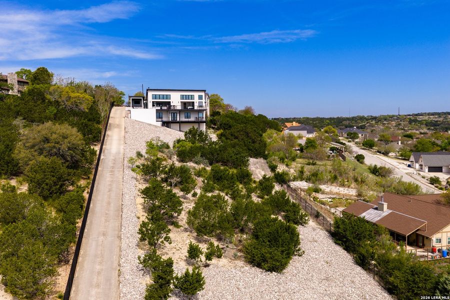 Image 77 of a home in .