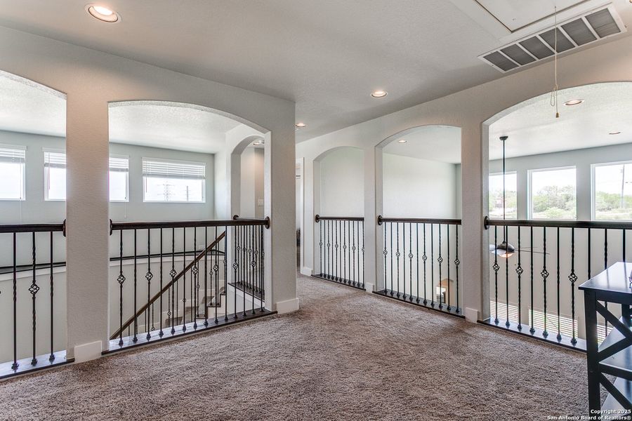Spacious, unfurnished interior of a new home in West Pointe Gardens, San Antonio (Image 18). Spacious, unfurnished interior of a new home in West Pointe Gardens, San Antonio (Image 18).