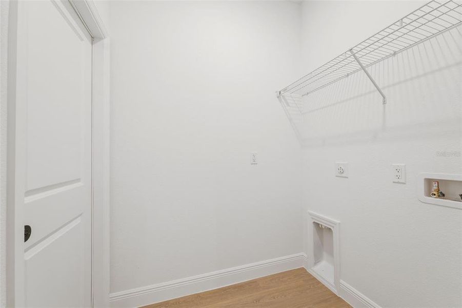 Spacious, unfurnished interior of a new home in , Ocala (Image 16).