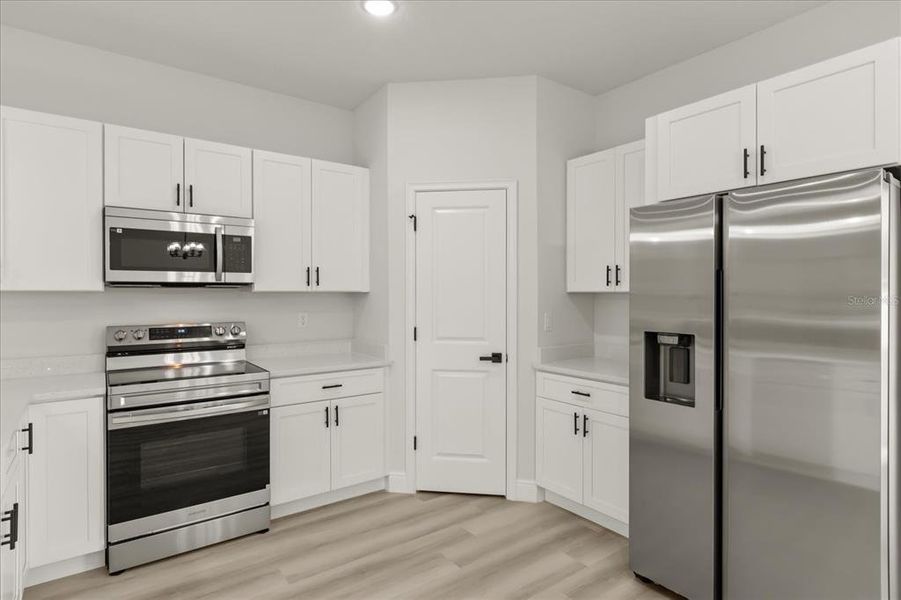 Furnished interior view inside a new home in , Ocala (Image 6).
