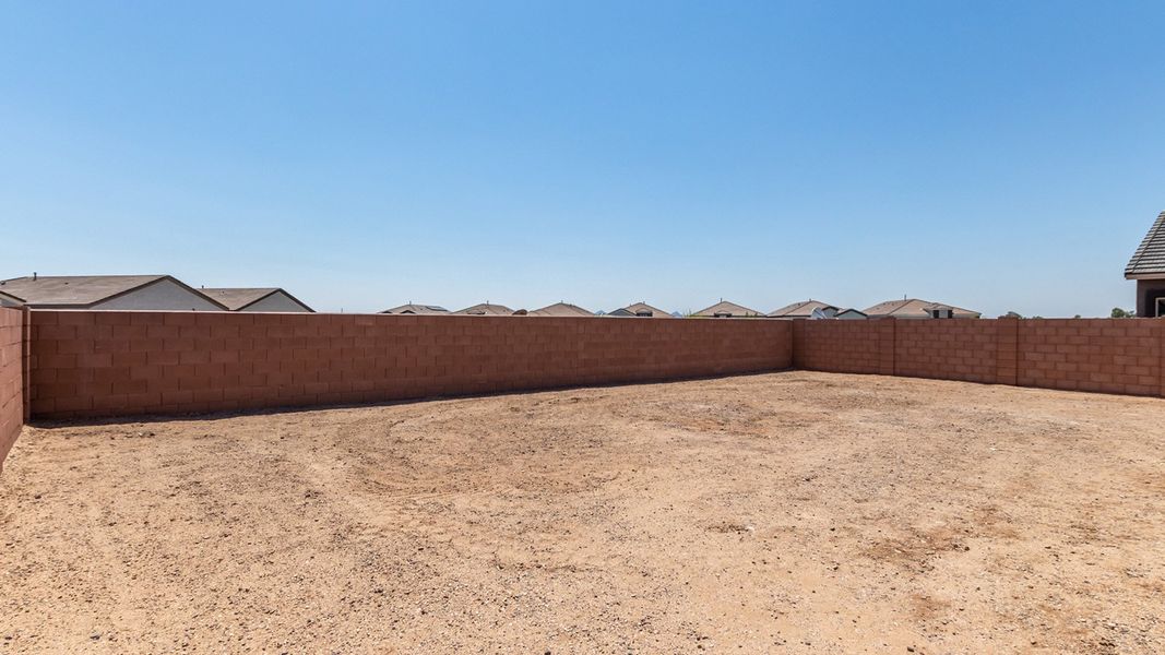 Exterior details and patio area of a home in Barnett Village, Marana (Image 3).