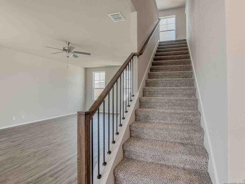 Spacious, unfurnished interior of a new home in Hannah Heights, Seguin (Image 28).