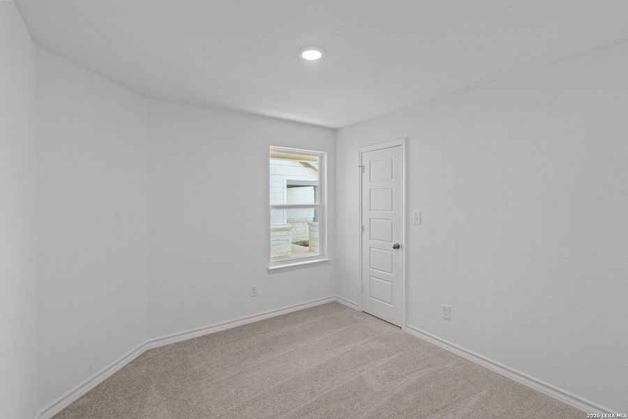 Spacious, unfurnished interior of a new home in Dove Song, Marion (Image 23).